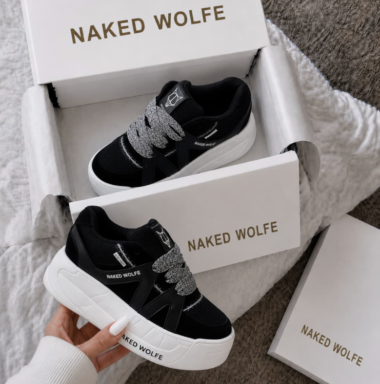 NAKED WOLFE