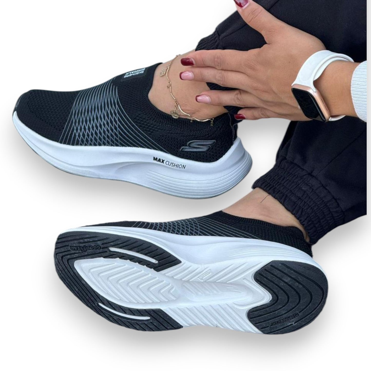 SKECHERS
