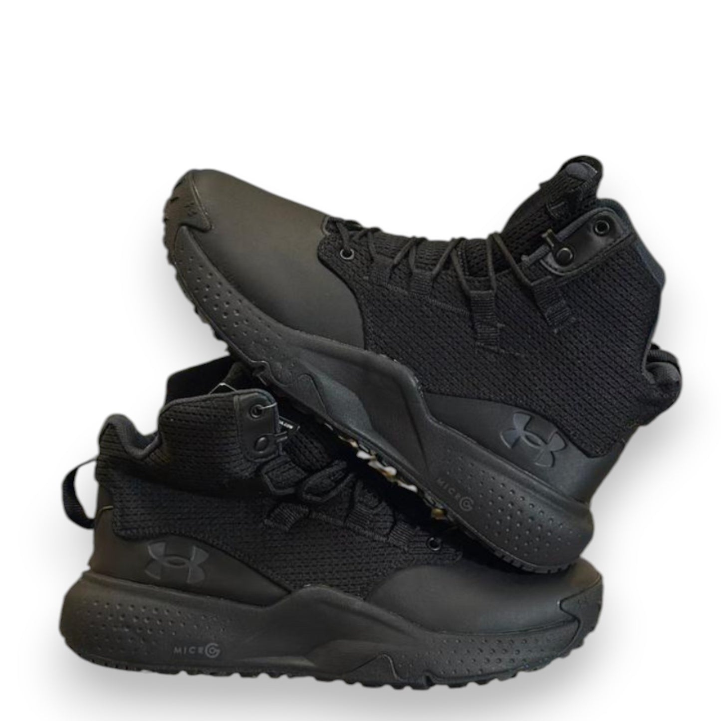 UNDER ARMOUR